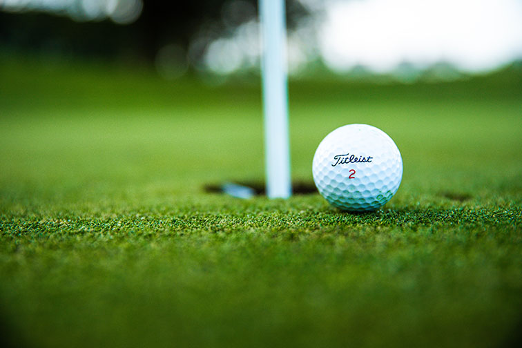How golf clubs can utilize the online booking software
