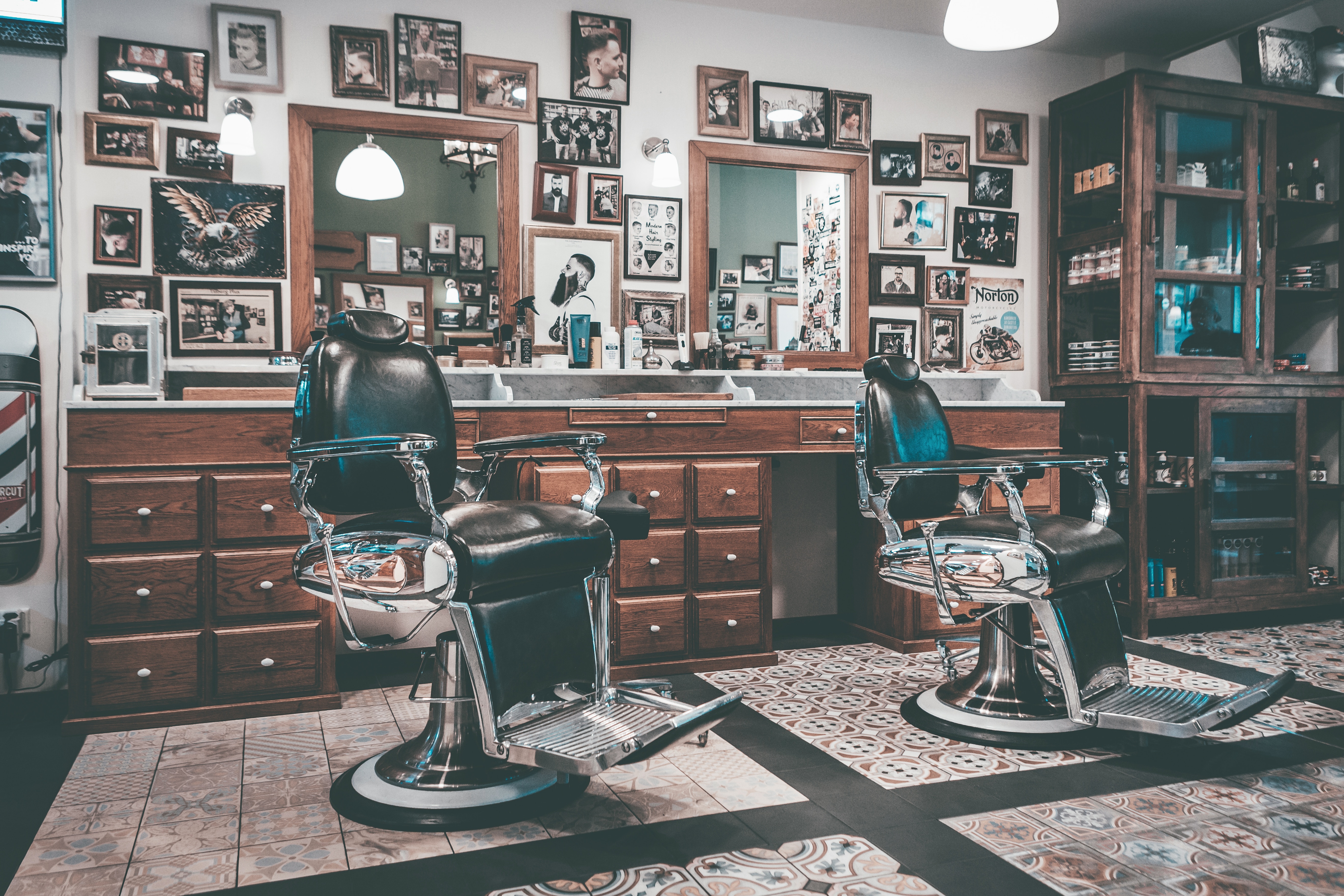 Why Online Booking System Is Essential For Barbershops