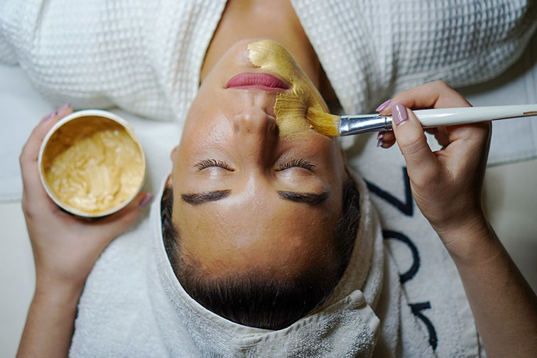 Spa treatments that include facials are great for reducing wrinkles and relieving stress.